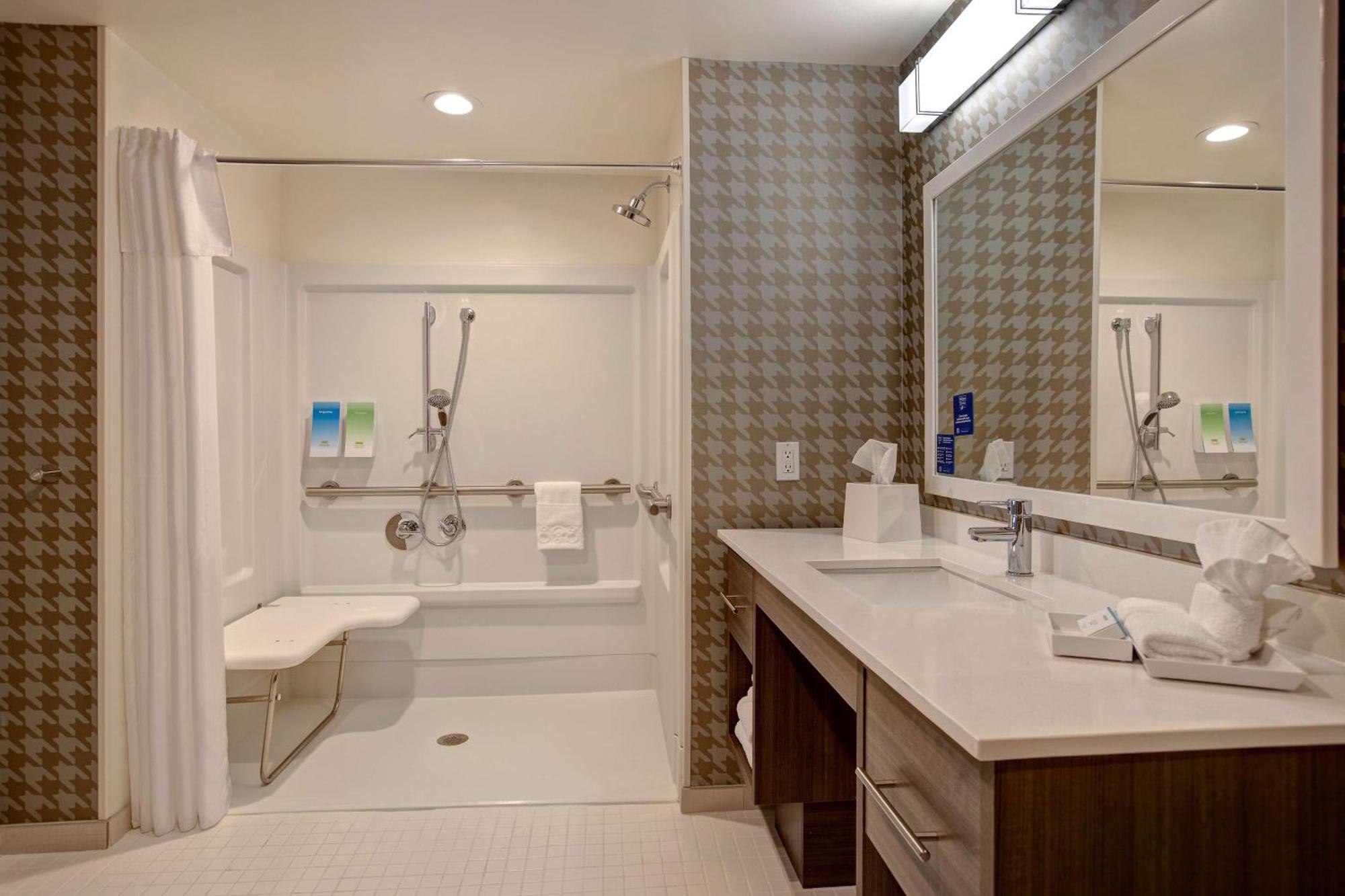 Home2 By Hilton Indianapolis Hotel 3*
