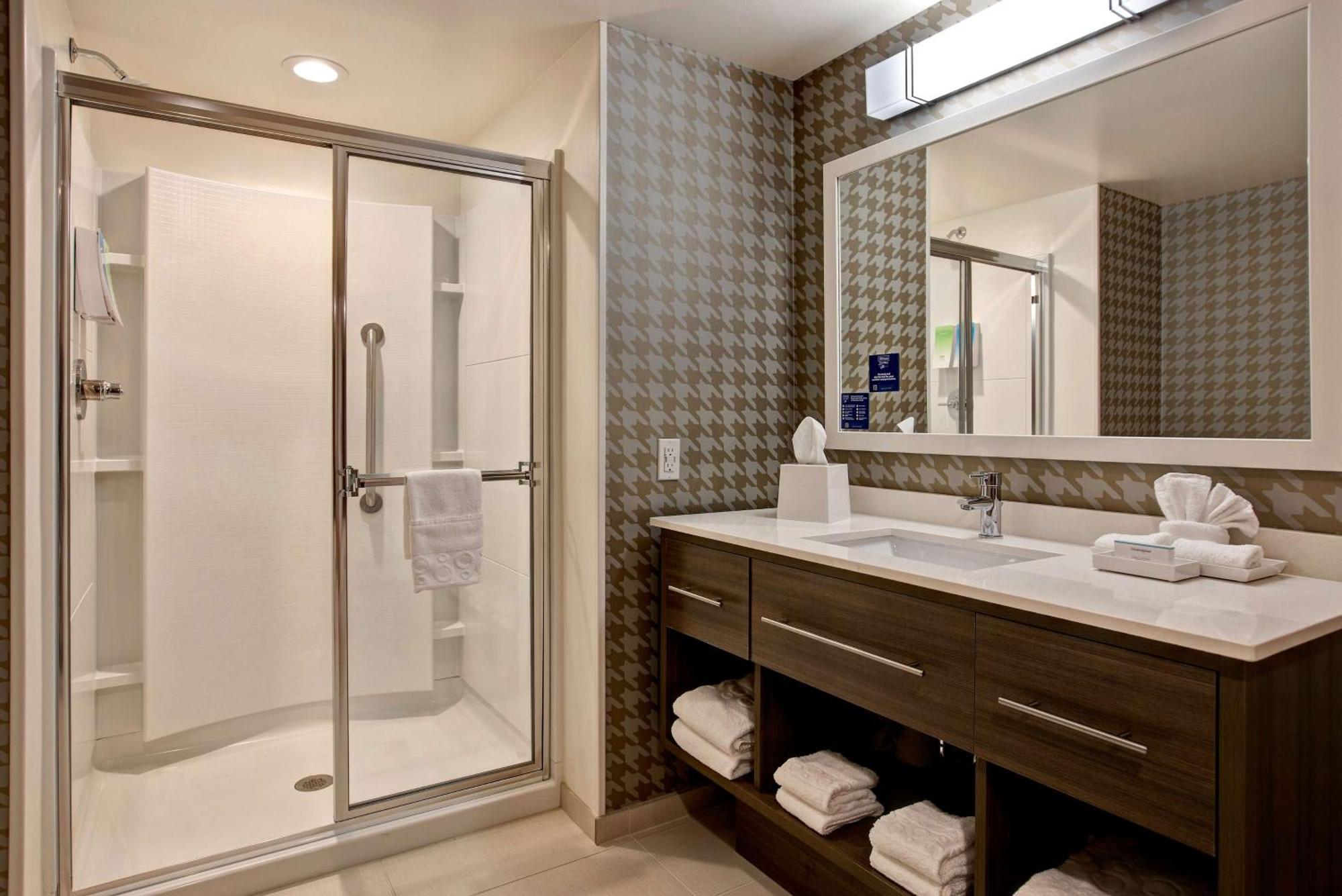 Home2 By Hilton Indianapolis Hotel